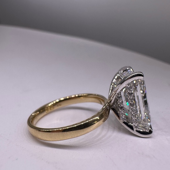 6.08 carat g vs1 radiant cut Diamond Engagement ring solitaire - Picture 7 of 11